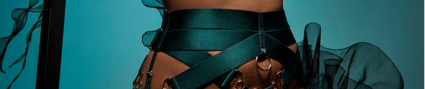 Pleasurements – Hosenträger – Sinnliche Details