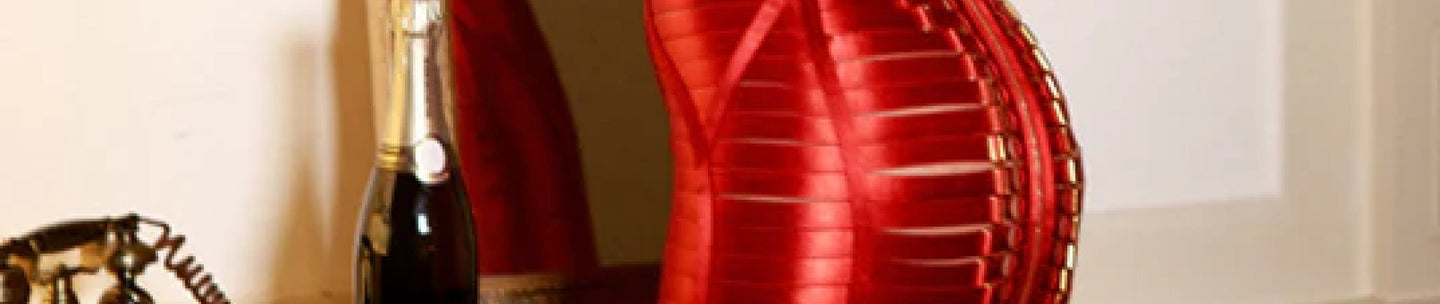 Pleasurements – Rote Dessous – Leidenschaft & Kraft