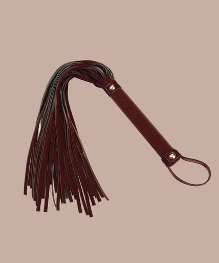 Liebe Seele – Veganer Metallic-Flogger Liebe Seele – Veganer Metallic-Flogger