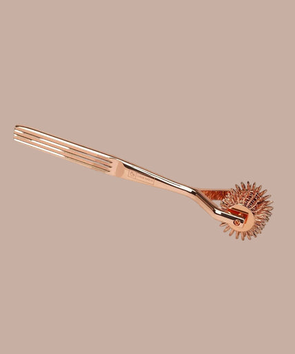 Liebe Seele X-Rose Fünf-Reihen Wartenberg-Rad — Roségold Liebe Seele X-Rose Fünf-Reihen Wartenberg-Rad — Roségold