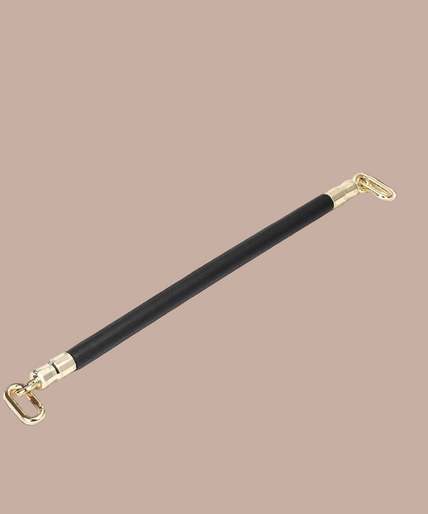 Liebe Seele leren spreidstang – Dark Secret Black Liebe Seele Dark Secret black spreader bar with gold-tone end fittings and oval clips.