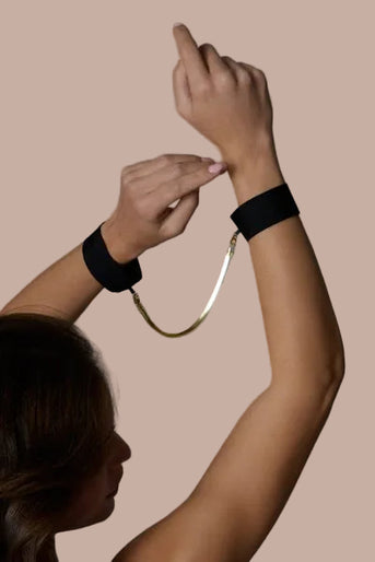Maison Close – Tapage Nocturne Schmuck-Handschellen Schwarz Maison Close – Tapage Nocturne Schmuck-Handschellen Schwarz