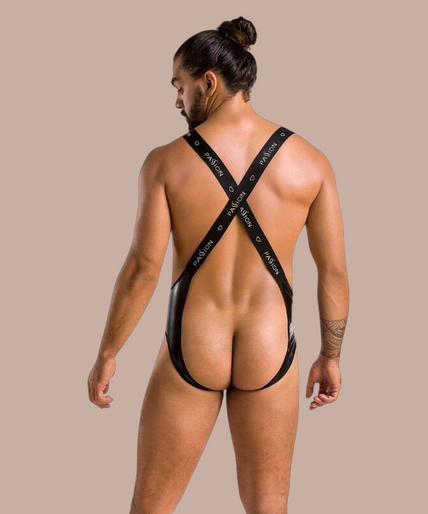 Passion – 027 Body Bruno Schwarz S/m Pleasurements Passion 027 Body Bruno zwarte heren bodysuit met bretels en glanzende afwerking