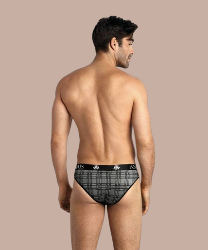 Anais Men – Balance Slip S Pleasurements Anais Men Balance slip in grijs met ruitpatroon en elastische tailleband gedragen door een model