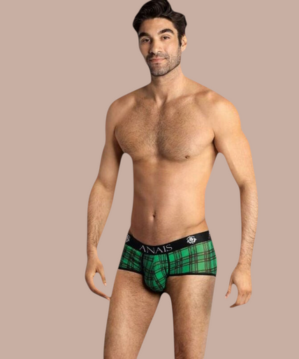 Anais Men – Magic Brief L Pleasurements Anais Men Magic Brief in groen met zwart ruitpatroon en elastische tailleband met merklogo