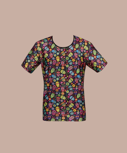 Anais Men – Mexico T-Shirt | Premium Men’s Underwear Pleasurements Anais Men Mexico T-shirt met kleurrijke schedelprint op een zwarte achtergrond gedragen door een model