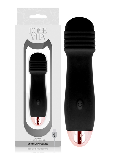 Pleasurements – Dolce Vita – Wiederaufladbarer Vibrator Drei Schwarz 7 Geschwindigkeiten Pleasurements – Dolce Vita – Wiederaufladbarer Vibrator Drei Schwarz 7 Geschwindigkeiten
