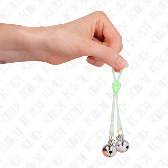 Kink – Leuchtende Totenkopf-Brustwarzenklemmen mit Ringglocken Verstellbar Grün / Silber