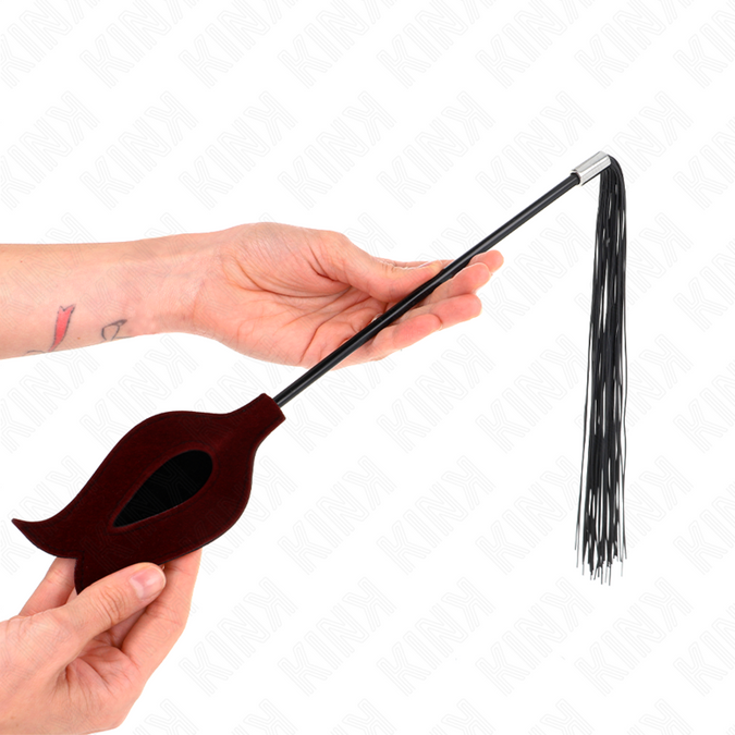 Kink – Rosenförmige Silikonquaste Peitsche 45 Cm