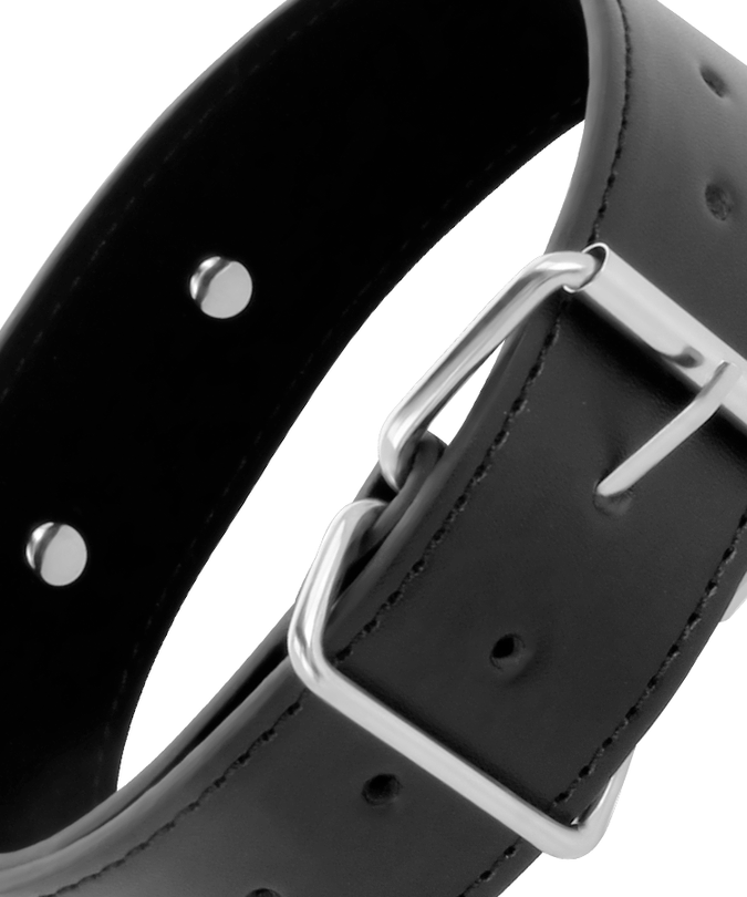 Darkness – Posture Necklace with Leather Chain