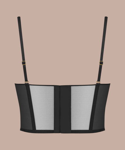 Model draagt Pleasurements Scandale Nuit Fauve zwarte body met V-hals, transparante tule en microfiber details.