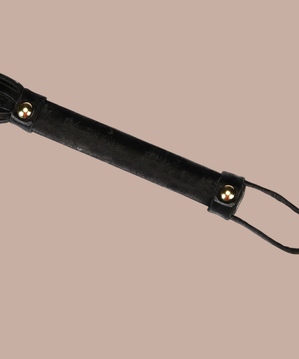 Liebe Seele Boudoir Amor Veganer Flogger – Schwarz
