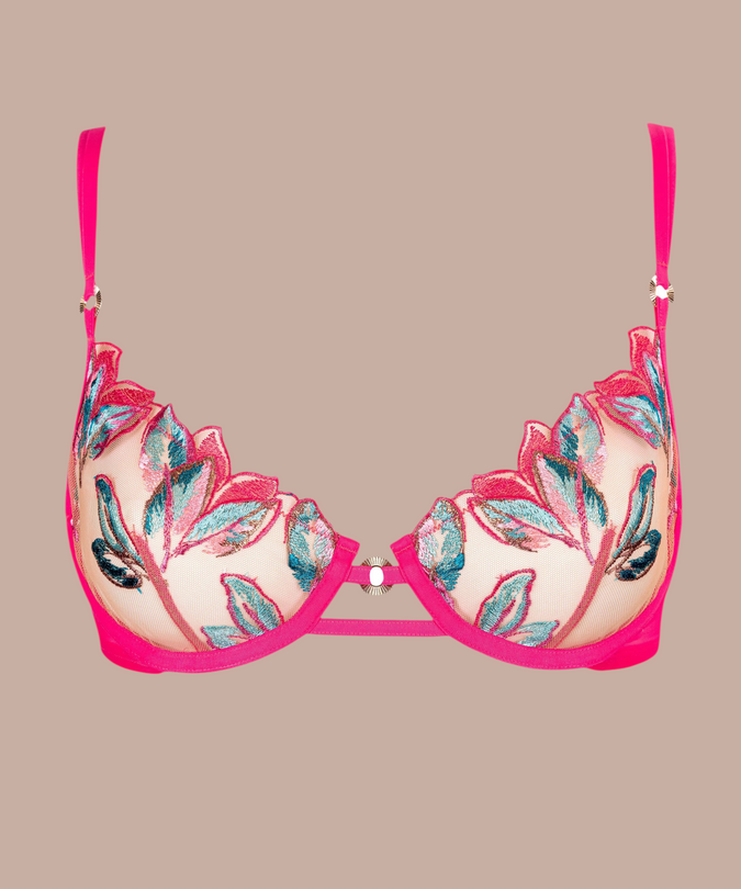 Pleasurements Atelier Amour Oiseau de Paradis half-cup bh in kersenrood met transparante tule en bloemenborduursel.