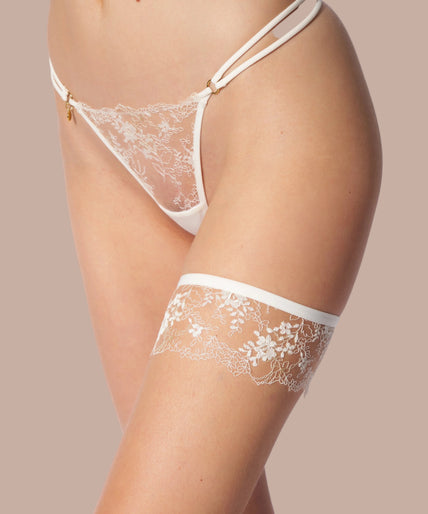 Atelier Amour – Après Minuit String Elfenbein