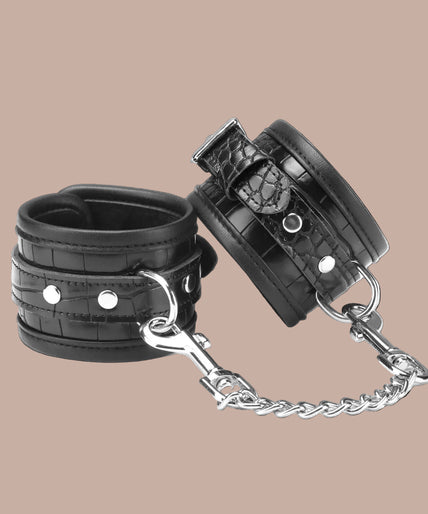 Liebe Seele Temptation black restraint kit with blindfold, wrist cuffs, ankle cuffs and adjustable straps.