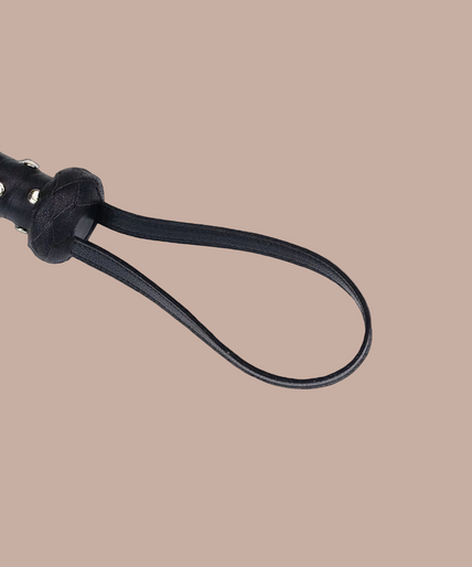 Liebe Seele Deluxe Leather Whip with Studded Handle – Dark Secret Black