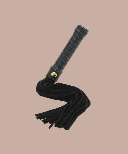 Coco de Mer Black Leather Flogger Small - Pleasurements
