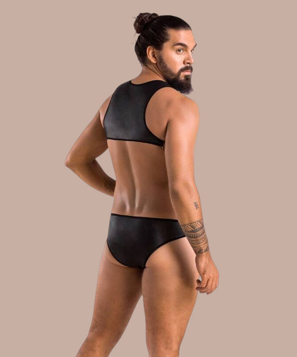 Pleasurements Passion 056 Body Adam zwarte heren bodysuit met open ontwerp en metalen gespen