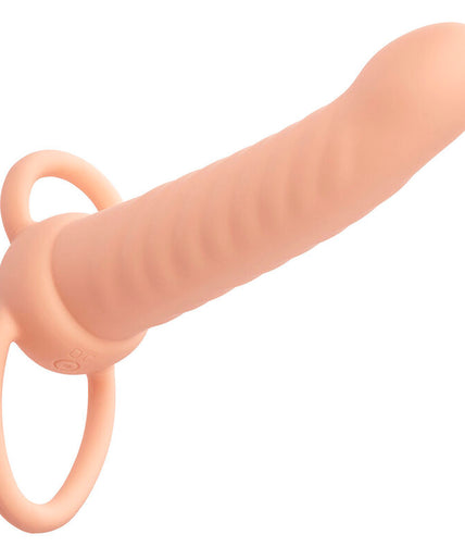 Calexotics – Maxx gerippter Dual-Penetrator mit 10 Vibrationsstufen, hautfarben