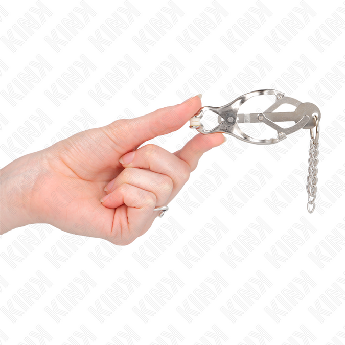 Kink – Japanische Kleeblatt-Nippelklemmen mit kleinen Ketten Silber