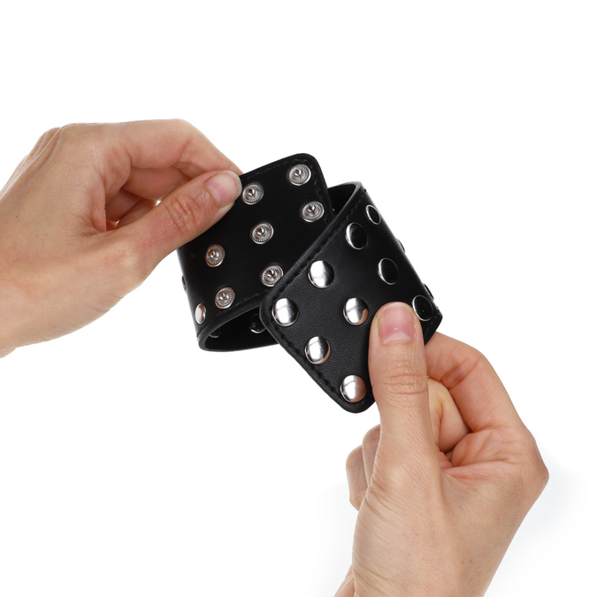 Kink – Polsboeien met druksluiting, volledig met klinknagels, zwart, verstelbaar 19 – 24 cm x 5,5 cm
