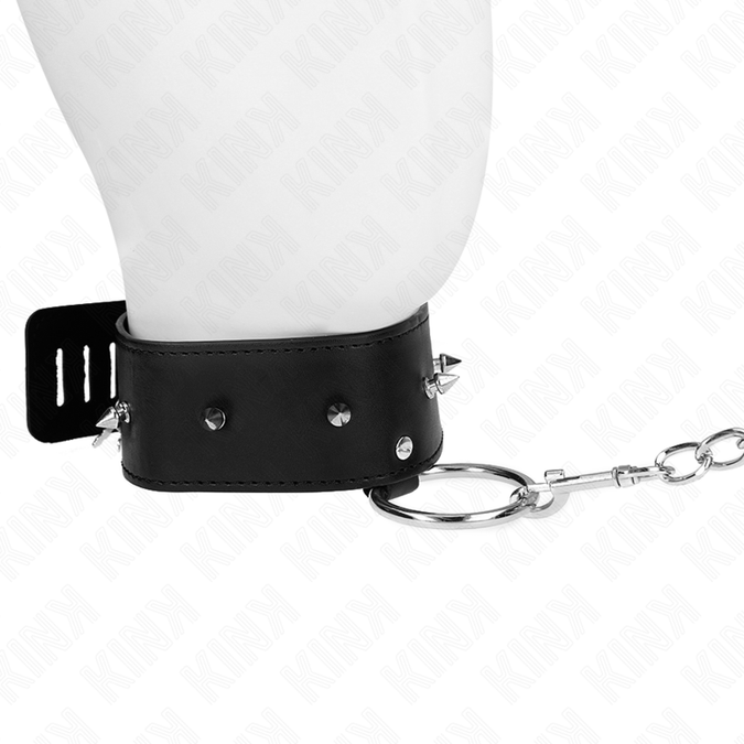 Kink – Halskette 65 Cm Mit Leine Mit Silbernen Nieten Modell 2 Verstellbar 36 – 43 Cm X 5 Cm
