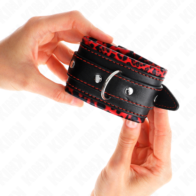 Kink – Handgelenkfesseln mit Fellfutter Rot / Schwarz Verstellbar 17 – 29 cm x 6 cm