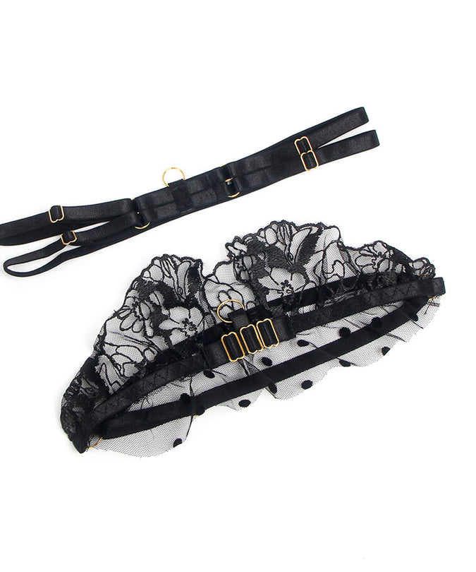Subblime – 957483 Lace Bra And Garter Set Black S/m