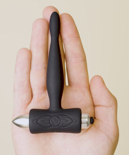 Pleasurements – Rocks – Off – Petite Sensations Teazer Vibrierender Analplug – Schwarz