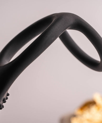 Pleasurements – Rocks – Off – Ro – Zen Pro Analplug mit vibrierendem Penisring – Schwarz