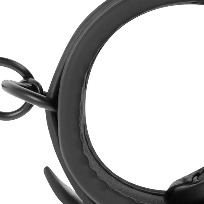 Fetis Onderworpen – Meesterpositie met 4 handboeien met neopreen voering